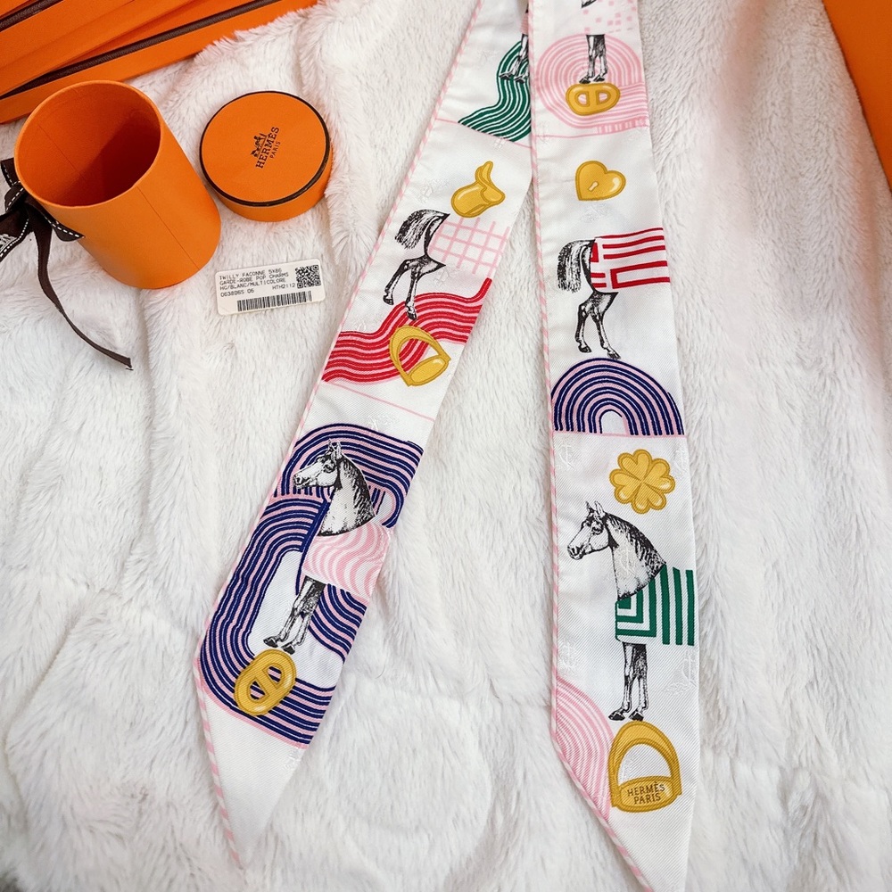HERMES🍊 Twilly - Garde Robe Pop
